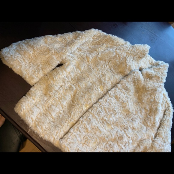 Robert Rodriquez Fur Coat - Picture 2 of 5